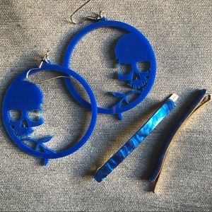 NWT / Blue Skull Hoop earrings + french barrettes